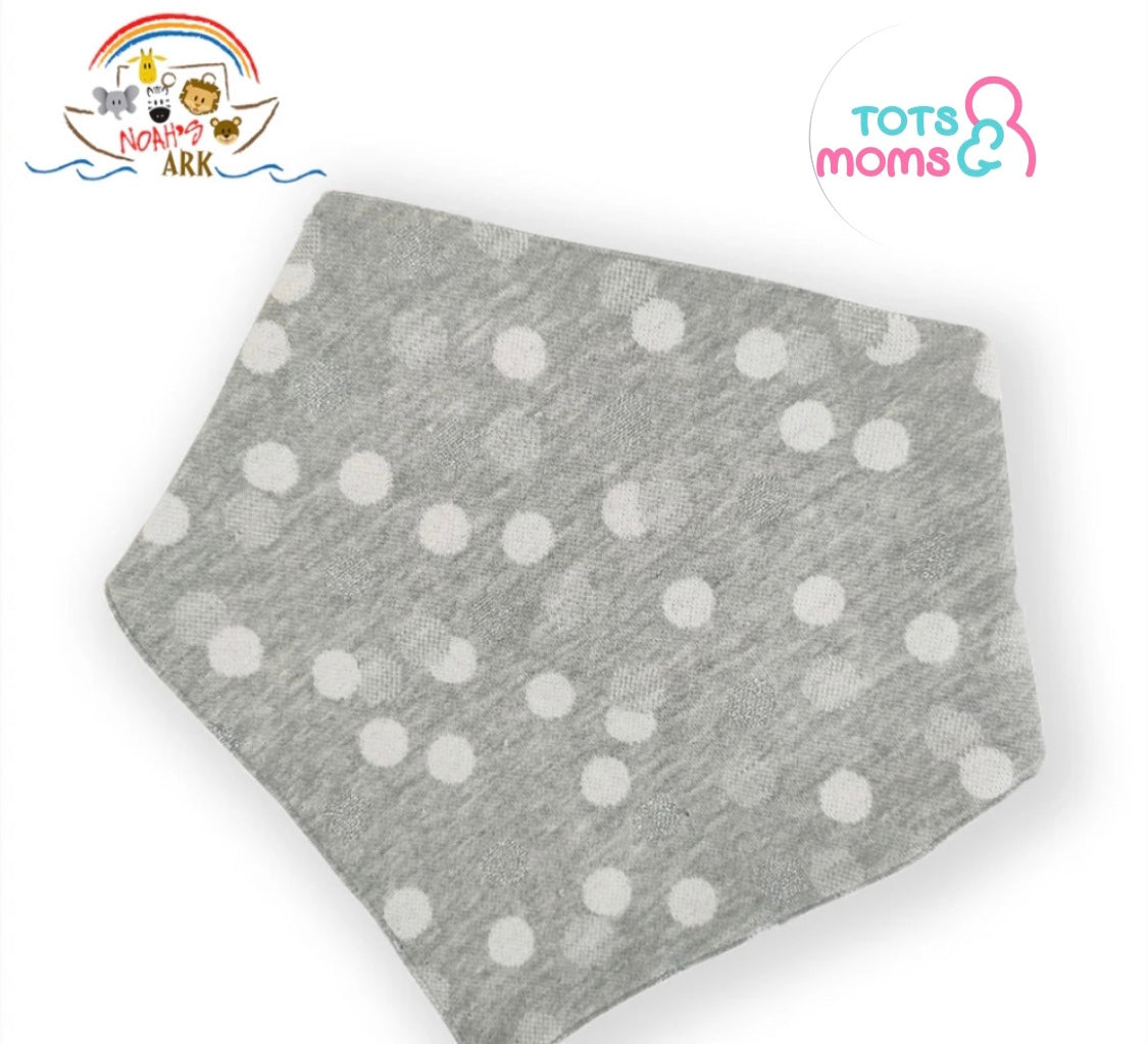 Hand-made bibs by Noah's Ark Philippines
Lined with terry fabric for maximum absorption
Ultra-soft cotton fabric for the most sensitive of babies