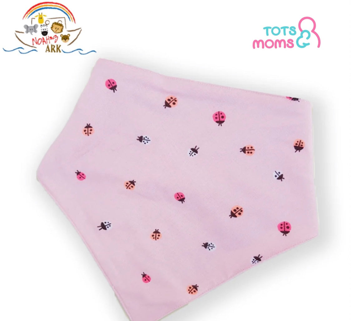 Hand-made bibs by Noah's Ark Philippines
Lined with terry fabric for maximum absorption
Ultra-soft cotton fabric for the most sensitive of babies